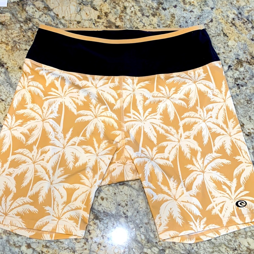 RIP CURL VaporCool Mirage Surf Palm Shorts L